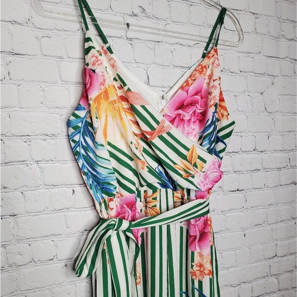 Jealous Tomato Floral Printed Jumpsuit SIZE L - Picture 5 of 7